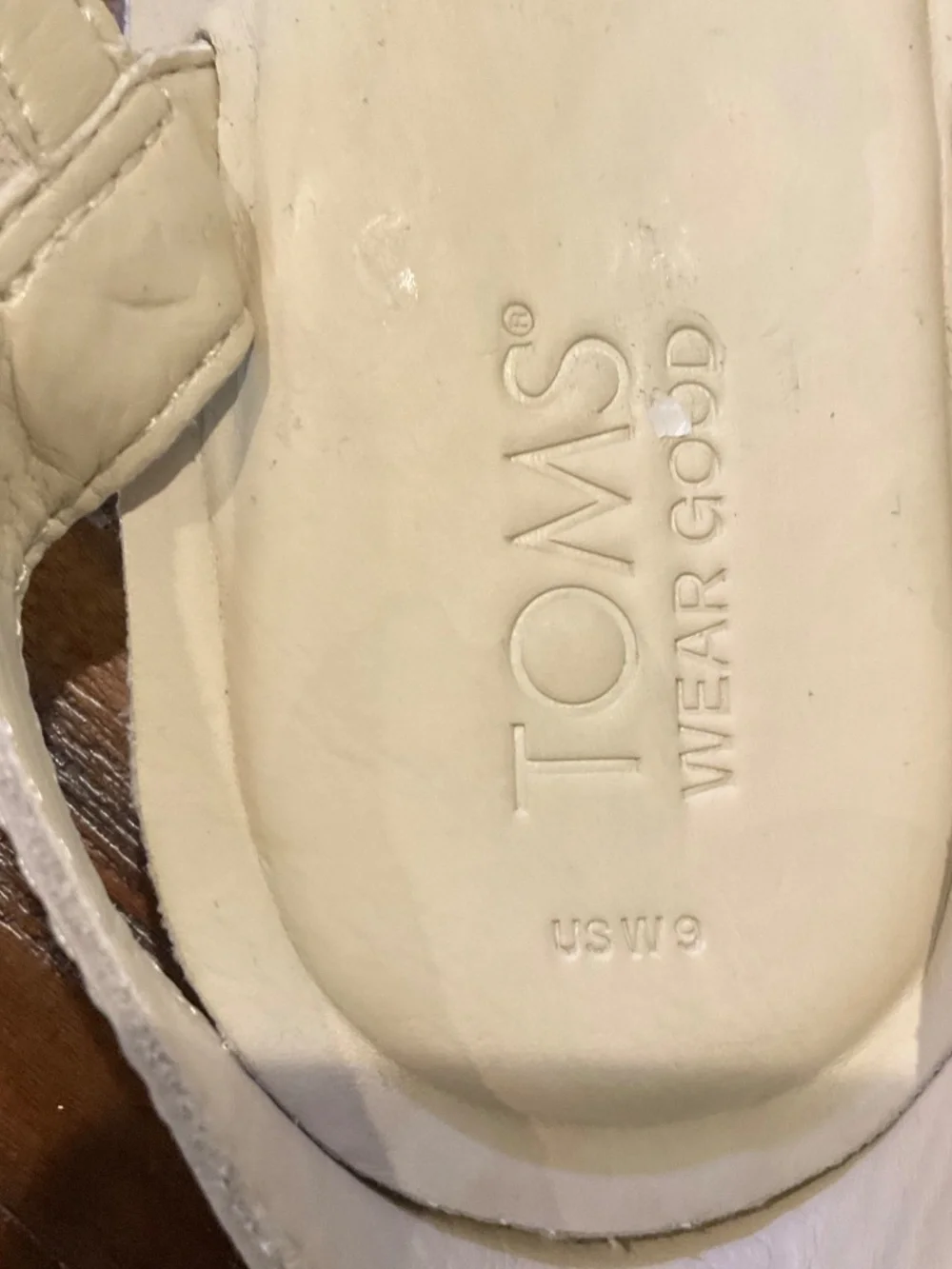 Toms’ Rory Ankle Strap Sandal Leather Beige Size 9